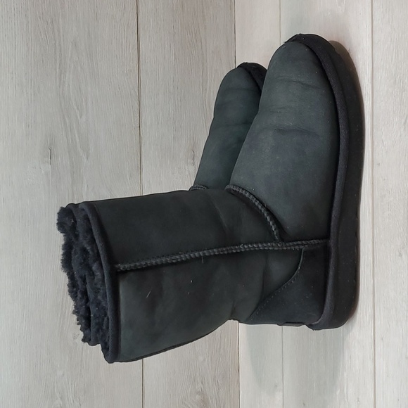 Ugg Australia Women Classic Short II Sheepskin Leather boots shoes sz 8 - Picture 2 of 14